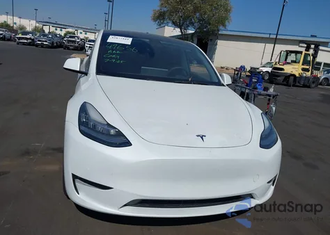 2022 Tesla Model Y Long Range Dual Motor All-Wheel Drive from USA, damaged, VIN 7SAYGAEE2NF365977